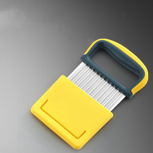 Cheﬁora™ c – Wolf Tooth Knife for Wavy Slices & Vegetables